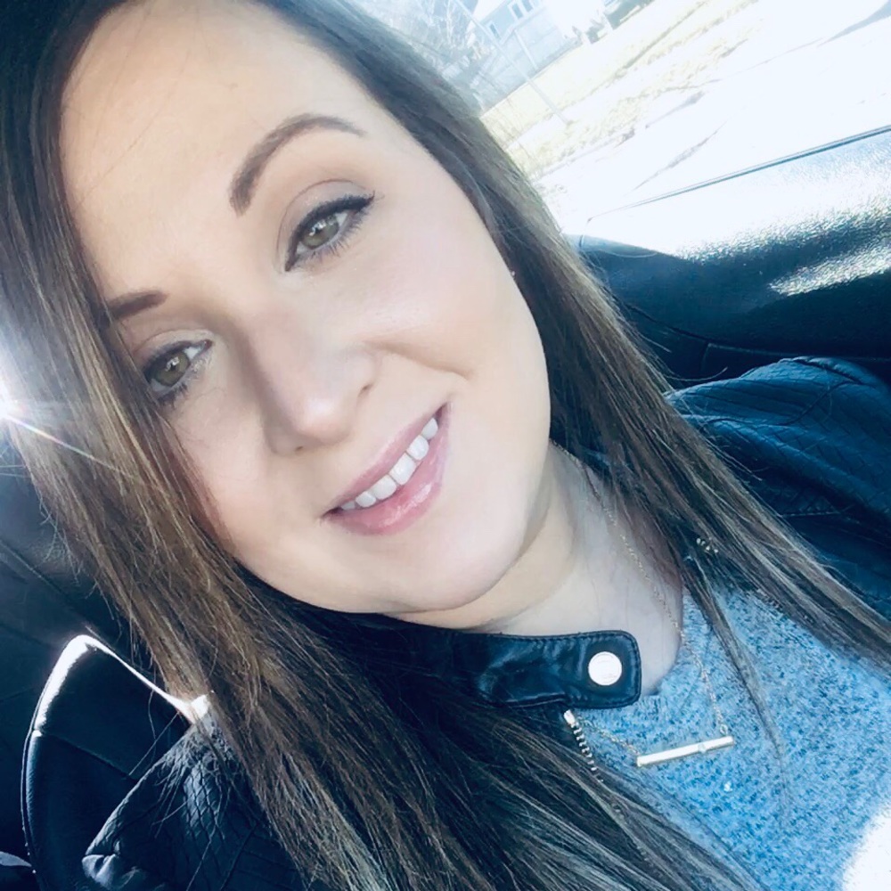 Meet your Posher, Sharon